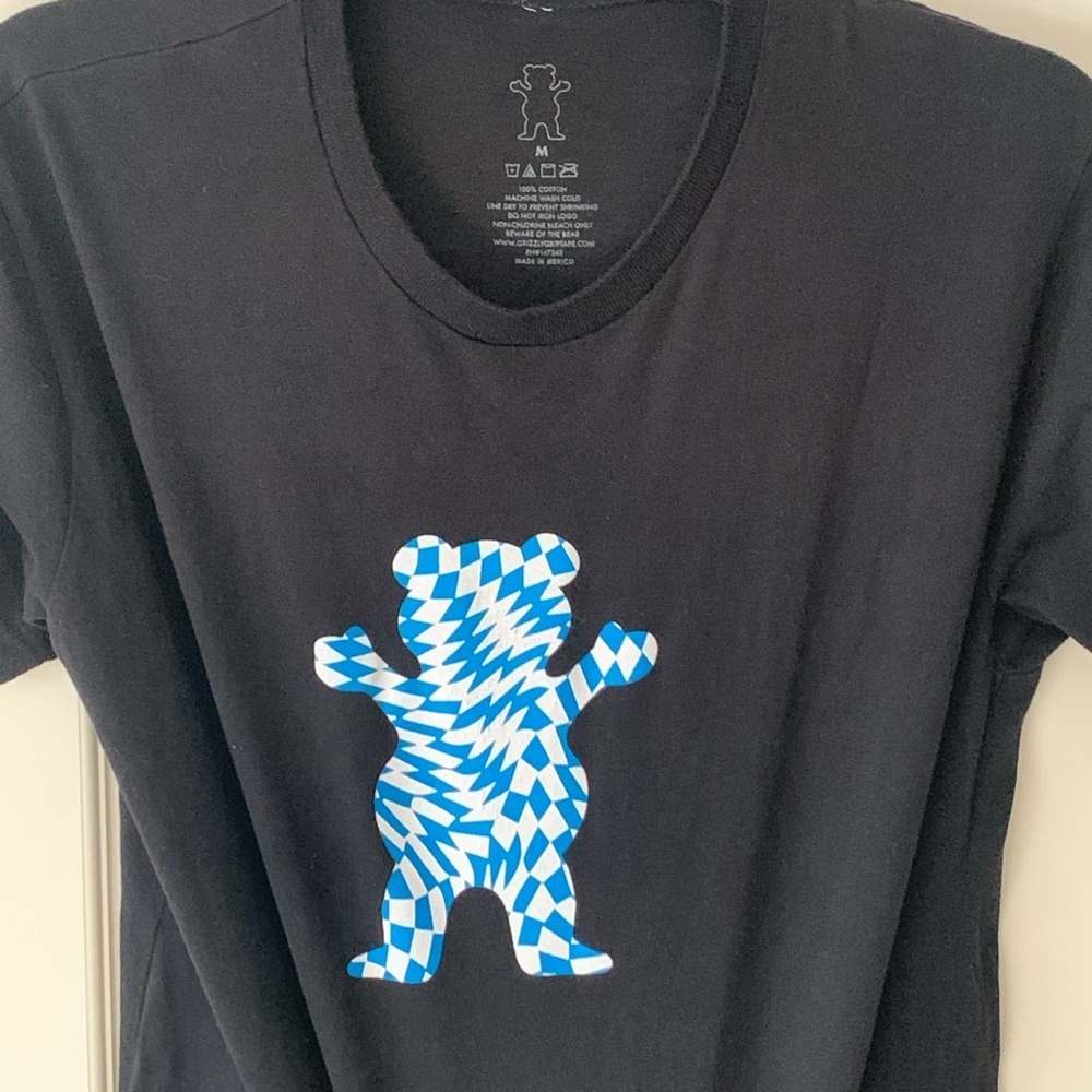 Black T-Shirt with Blue and White Bear Graphic Grizzly Griptape Size Medium - Picture 3 of 3